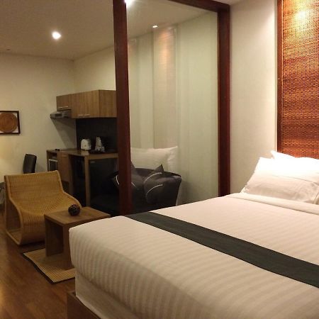 5Ive Beach House Hotel Jomtien Beach Extérieur photo