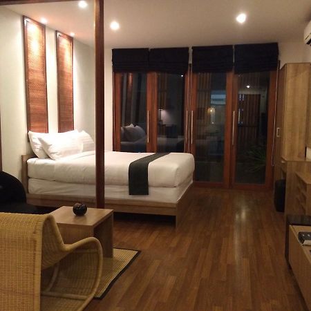 5Ive Beach House Hotel Jomtien Beach Extérieur photo